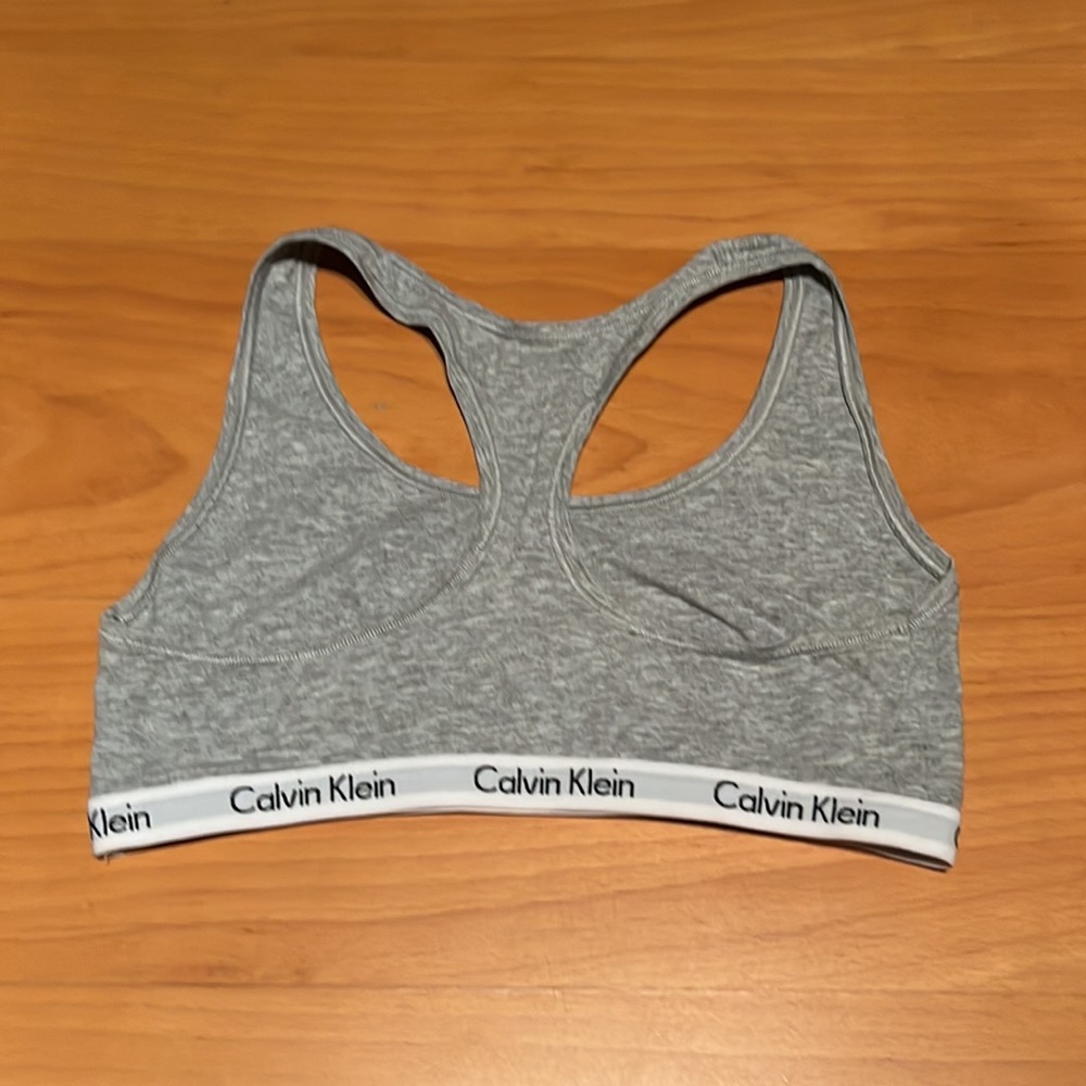 Calvin Klein bralette - Picture 2 of 3